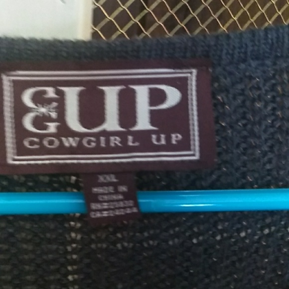 Sweater - Picture 4 of 5